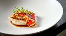 Η Galazia Hytra στρώνει και πάλι τραπέζι στην Πάρο