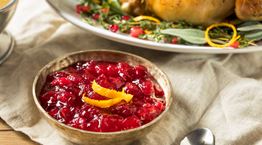 Η σάλτσα με cranberry που ταιριάζει με κάθε κρέας