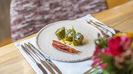 Symposio at Ark: Το Kaliya έφερε τον αέρα της Καλντέρας στη Γλυφάδα