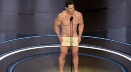 Μάθαμε τελικά γιατί ήταν γυμνός ο John Cena στα Oscars 2024