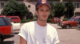 Τα 5 βασικά T-shirts του καλοκαιριού