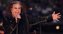 Πέθανε ο Ozzy Osbourne, θρυλικός τραγουδιστής των Black Sabbath και &#39;νονός&#39; του heavy metal