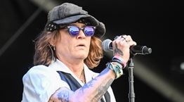 Johnny Depp, εσύ;