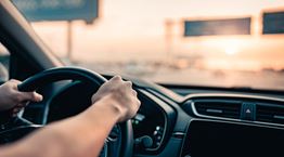 Η Apple ετοιμάζει το παρμπρίζ οθόνη