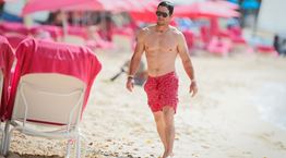 Η μία και μόνο άσκηση του Mark Wahlberg για άψογο six pack