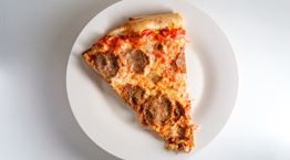 Η πίτσα όπως θα την έτρωγες στη Νέα Υόρκη