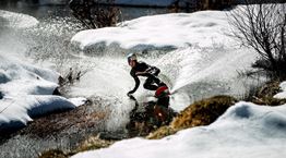 Πώς είναι να κάνεις snowboard από το νερό στο χιόνι και αντίστροφα