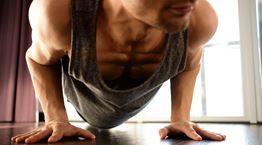 2 απλές κινήσεις που διογκώνουν μπράτσα και ώμους σε 20 λεπτά