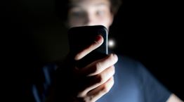 Μην πατήσεις ποτέ στο κινητό σου αυτόν τον συνδυασμό πλήκτρων, λέει η ΕΛ.ΑΣ.