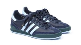 Tα Adidas Valencia πάνε με τα πάντα