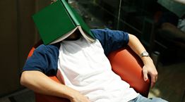 5 ερωτήσεις που πρέπει να κάνεις στον εαυτό σου όταν δεν είσαι παραγωγικός