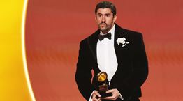 O Bad Bunny τα είπε όλα για την ICE στα Grammys 2026 (video)