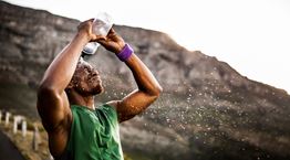 Πανεύκολα tips για να αποφύγεις τις καλοκαιρινές ιώσεις