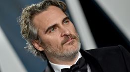 5 ηθοποιοί που υποδύθηκαν τον Ναπολέοντα πριν από τον Joaquin Phoenix