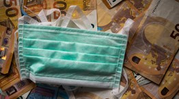 Πόσο κόστισε η πανδημία στην ελληνική οικονομία