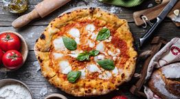 Τόσο καιρό ψήνουμε &#39;λάθος&#39; τις κατεψυγμένες πίτσες