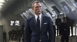 Τα cool outfits του James Bond στο No Time to Die