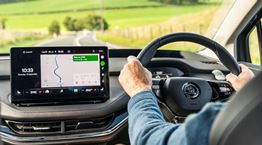 Αν οδηγείς ηλεκτρικό αυτοκίνητο, η Google είναι φίλη σου