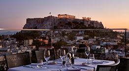 Δημιουργική κουζίνα και φανταστική θέα στο Metropolis Roof Garden