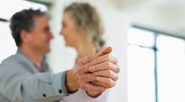 Πώς θα ευχαριστηθείς περισσότερο το σεξ μετά τα 50