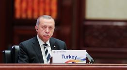 Η Τουρκία είναι ένα βήμα πριν το ΔΝΤ