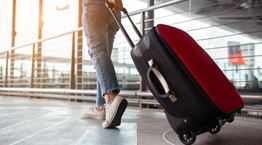 Τα πιο περίεργα αντικείμενα που βρέθηκαν σε χαμένες αποσκευές