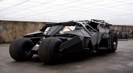 Πιστό αντίγραφο του Batmobile είναι και πανακριβό και με ένα βασικό μειονέκτημα
