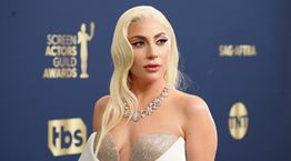 Η Lady Gaga παίζει στο νέο Joker, με το αζημίωτο φυσικά