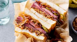 Μάλλον το νοστιμότερο club sandwich που μπορείς να φτιάξεις