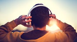 Υπάρχει ένα τραγούδι που καταπολεμά την αϋπνία