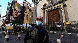 Οι θεωρίες συνωμοσίας καλπάζουν εν μέσω κορονοϊού