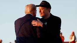 O Donald Trump έκανε τον Elon Musk υπουργό του