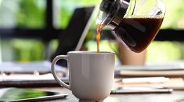 Τι είναι το 'τεστ του καφέ' που χρησιμοποιούν μερικοί εργοδότες για να προσλάβουν κάποιον