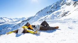 Ζεστός, άνετος και στιλάτος όχι μόνο σε χιονισμένες βουνοκορφές