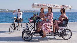 Οι Σπέτσες για 6η χρονιά στους vintage ρυθμούς του Tweed Run