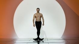 Μία ματιά στον &#39;Εγκάρσιο Προσανατολισμό&#39; του Δημήτρη Παπαϊωάννου