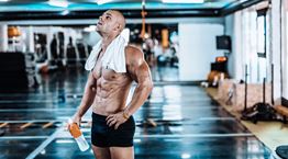 Κι αν η προπόνηση με άδειο στομάχι επισπεύδει την απώλεια βάρους;