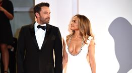 Η Jennifer Lopez το ζει με τον Ben Affleck και δεν το κρύβει