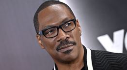 Όταν ο Robin Williams και ο James Belushi πρόσφεραν κοκαΐνη στον Eddie Murphy