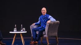 Ο Jeff Bezos γίνεται πλουσιότερος κάθε μέρα