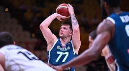 Luka Dončić και Γιάννης Μπουρούσης συναντήθηκαν στη Μύκονο και ιδού τα αποτελέσματα