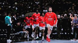 Ο Ολυμπιακός &#39;κλειδώνει&#39; το πλεονέκτημα έδρας στα Playoffs της Euroleague