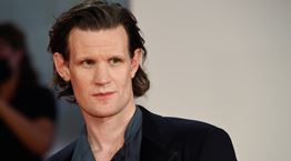 Μπαίνοντας στα ρούχα του Matt Smith