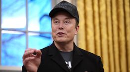 Ποια είναι η influencer που υποστηρίζει ότι γέννησε το 13ο παιδί του Elon Musk