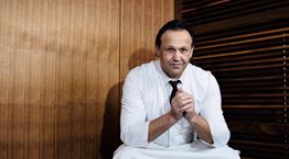 Ο Κώστας Ιγνατιάδης και τα μπαρ ως σταθμοί της νοσταλγίας