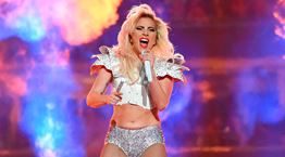 H Lady Gaga διοργανώνει τη μεγαλύτερη παγκόσμια διαδικτυακή συναυλία