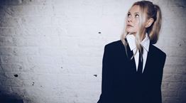 Η pop της Lusaint βγήκε από τον παράδεισο