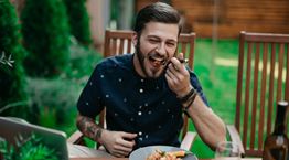 Τι θα συμβεί στο σώμα σου αν δεν φας απολύτως τίποτα μέχρι αύριο το βράδυ