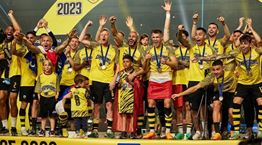 H χρονιά που η ΑΕΚ τα πήρε όλα και έφυγε