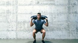 Γρήγορη γράμμωση και ενδυνάμωση με αυτές τις updated ασκήσεις